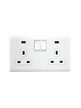 فيش 13 أمبير مزدوج بمفتاح ولمبة 14*7 أبيض-صن يو2 أبيض