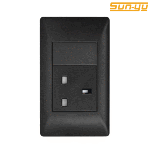 فيش 13 أمبير عادي*أسود-صن يو6 أسود